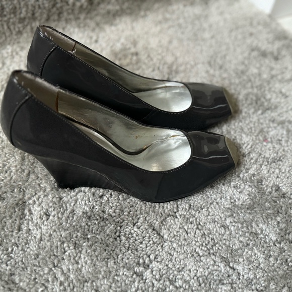 Jessica Simpson Slip on Wedge. Size 7.5 - Picture 3 of 8